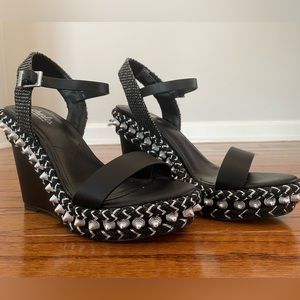 Charles By Charles David Huddle Wedge Sandals size 8 NEW without box.